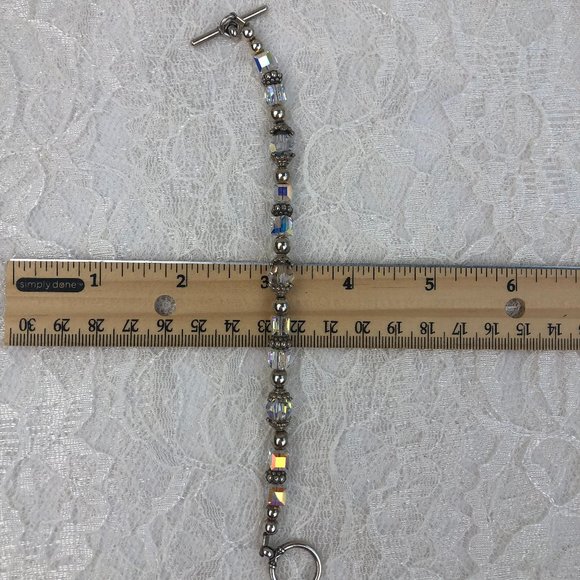 Boutique Vintage Sterling Silver Bead & Clear Crystal Accent Toggle Bracelet - Picture 12 of 14
